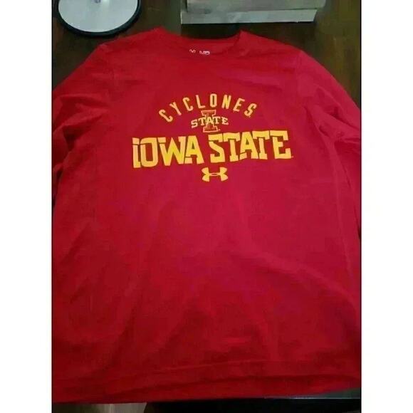 Under Armour Heat Gear Long Sleeve Shirt Sz M Loose Iowa State Cyclones Red A25 - Picture 1 of 5
